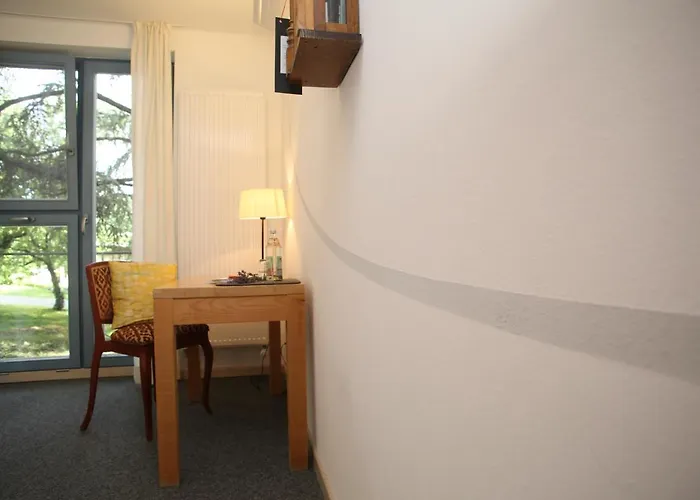 Alanus Gastehaus 여관 *