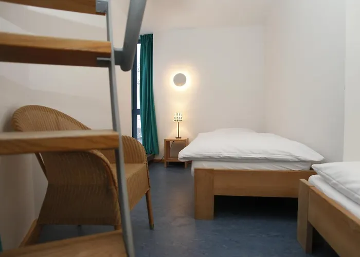 여관 Alanus Gastehaus *