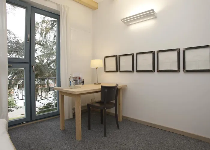 イン Alanus Gastehaus *